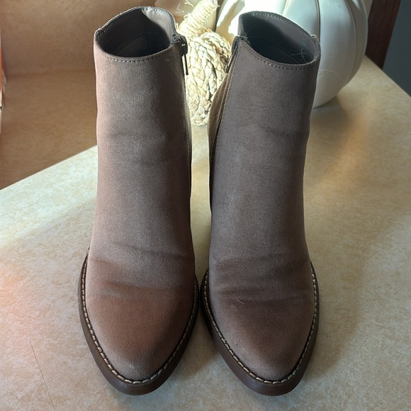 Madden Girl Tan Brown Ankle Booties - Picture 4 of 7